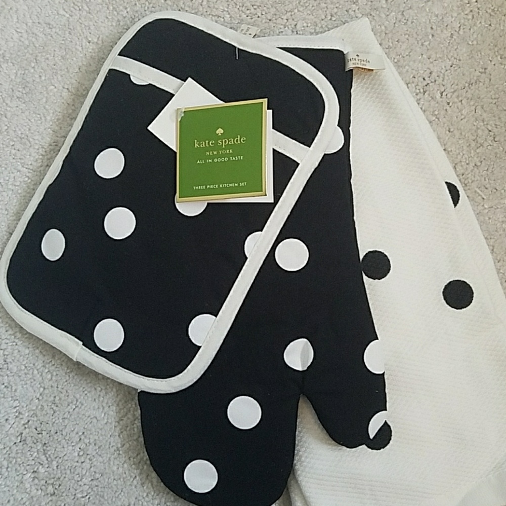 Kate Spade oven mitt towel set three piece
